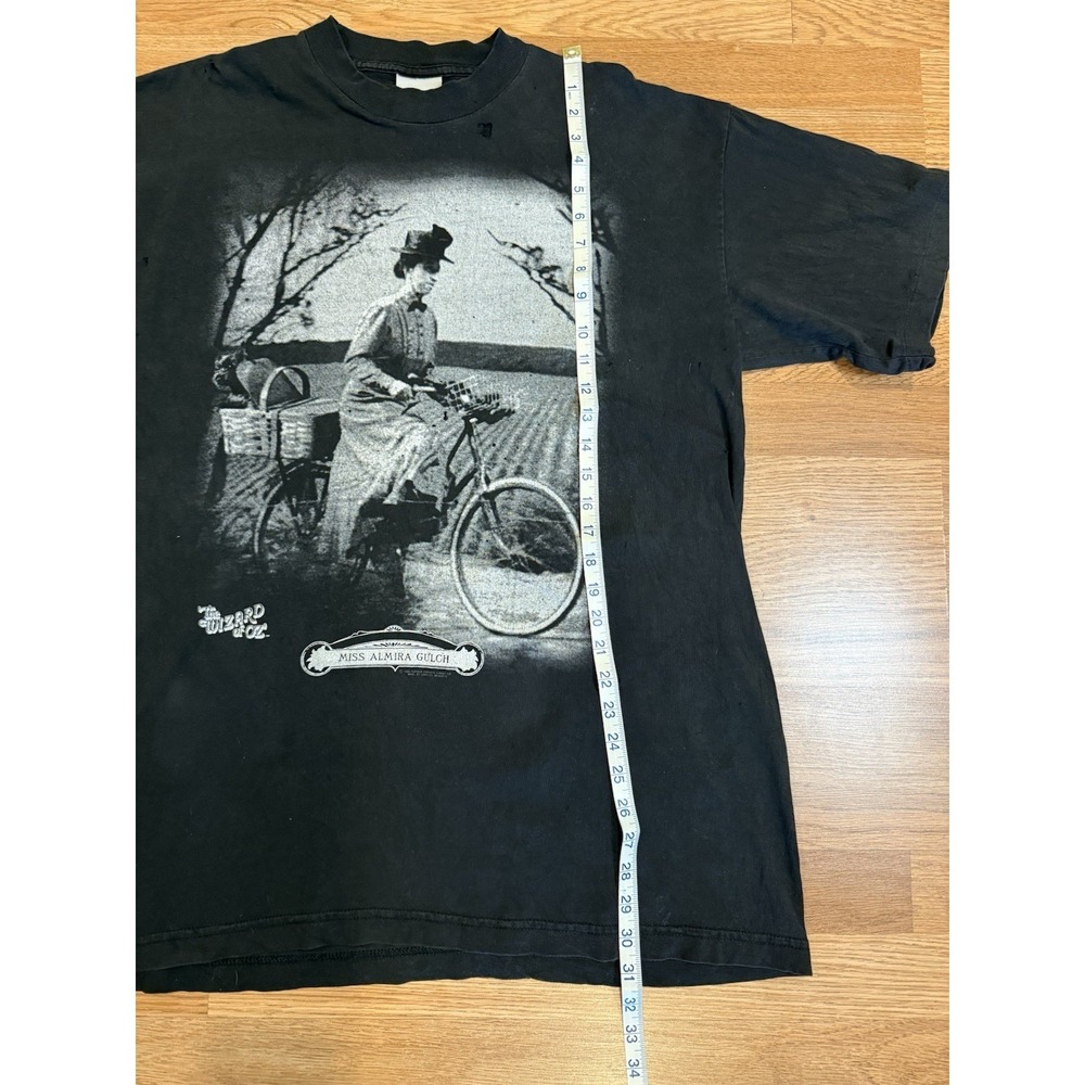 VTG Wizard Of Oz Shirt Miss Almira Gulch Wicked Shirt Stanley Desantis XL Flaws - Picture 13 of 16